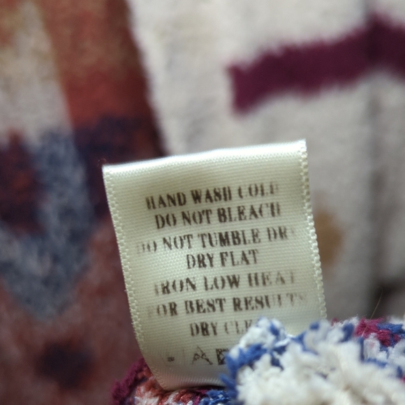 Love Riche Cardigan Cream + Blue + Red Patterned Open Front Soft Women's Size L - Picture 5 of 9